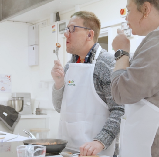 GFGM_2 Participant taking part in a supported cooking activity